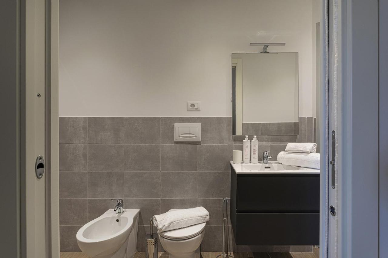 Brignole De Ferrari Apartments By Wonderful Italy เจนัว ภายนอก รูปภาพ